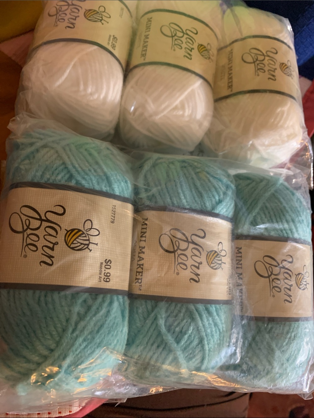 12-Mini Maker Acrylic Yarn Bee Bundle in White & Aqua